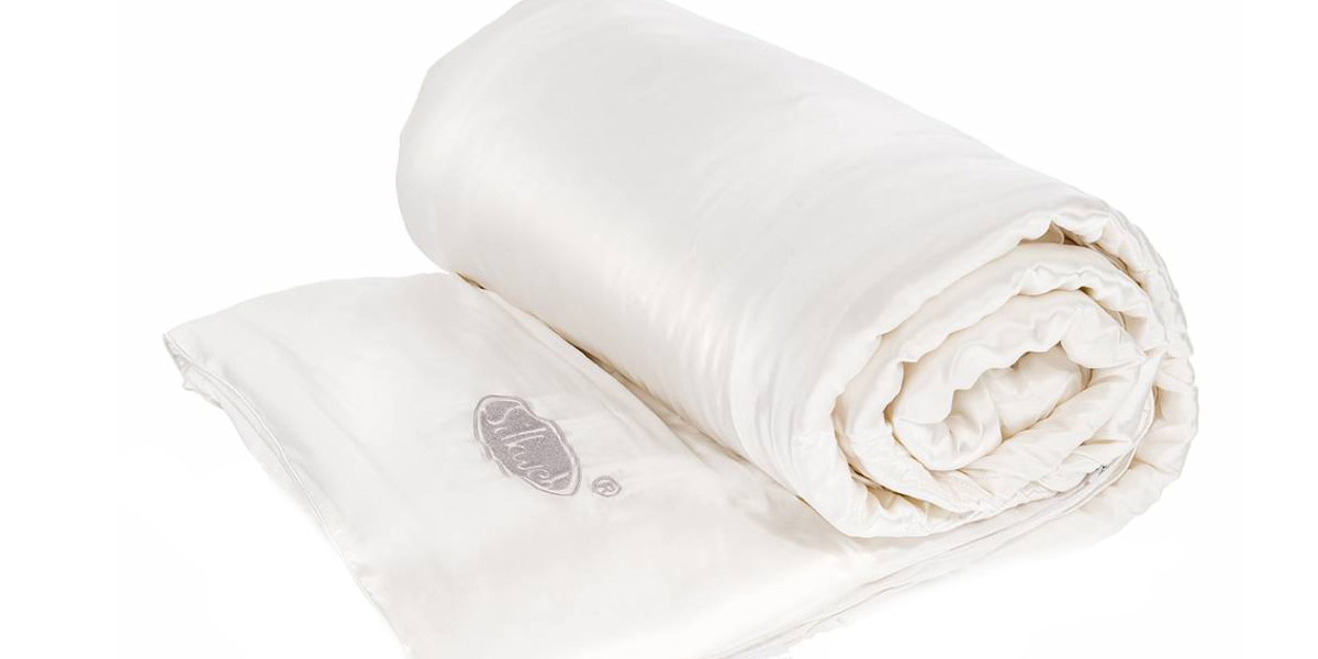 De 5 unieke voordelen van slapen onder zijde matras.info Zijdendekbed