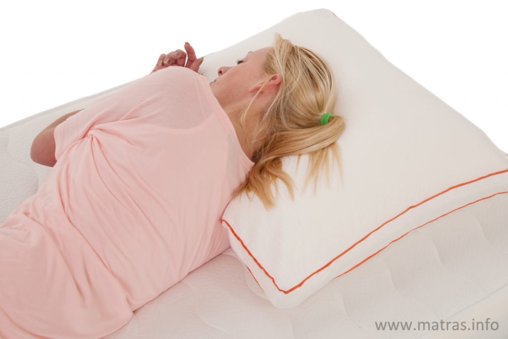 Hoofdkussen voor een zijslaper rugslaper of buikslaper? Matras.info