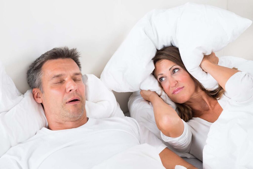 Mensen met slaapapneu snurken vaak hevig